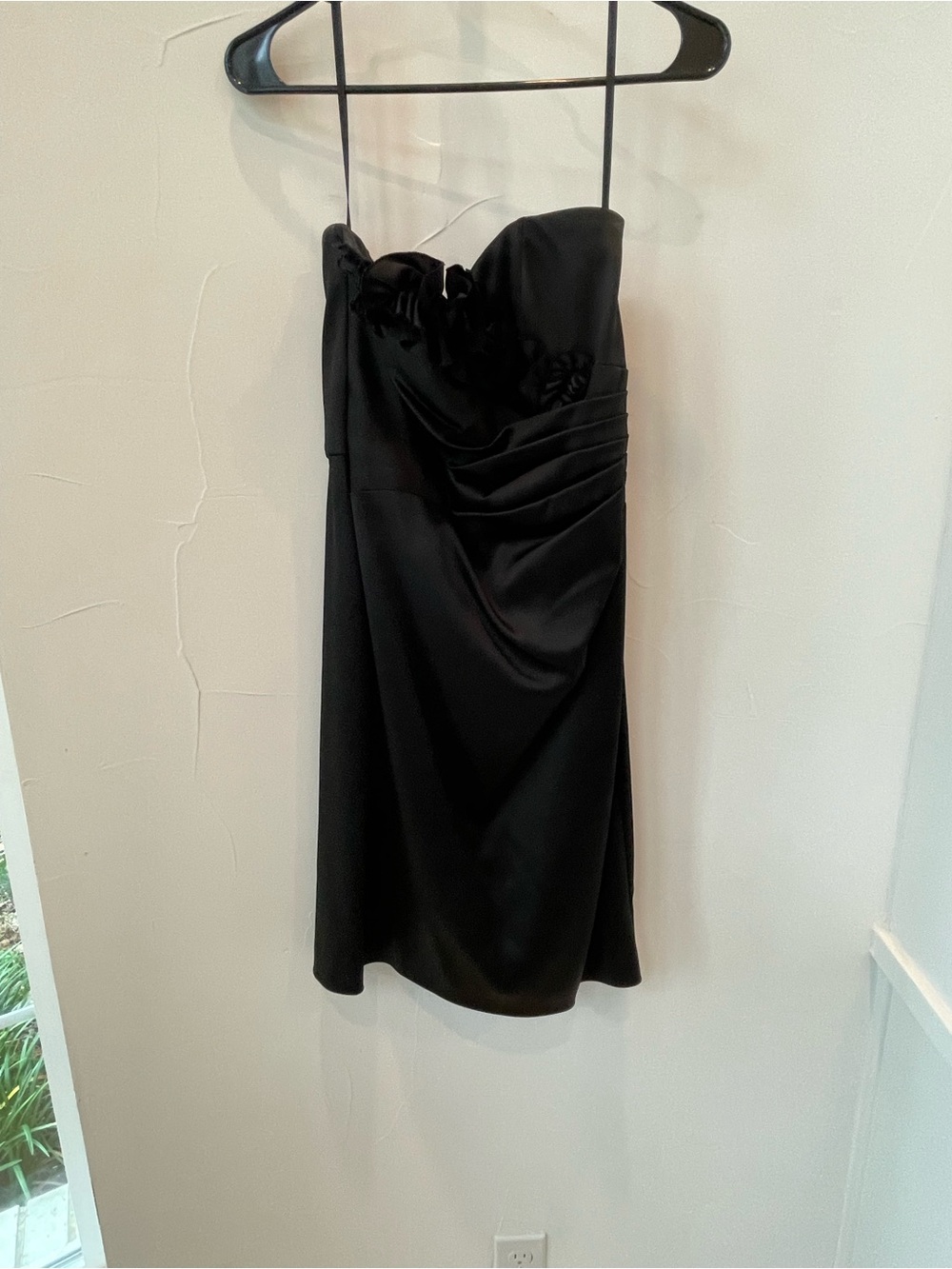 White House Black Market Black Strapless Ruched Satin Cocktail Dress Size 4